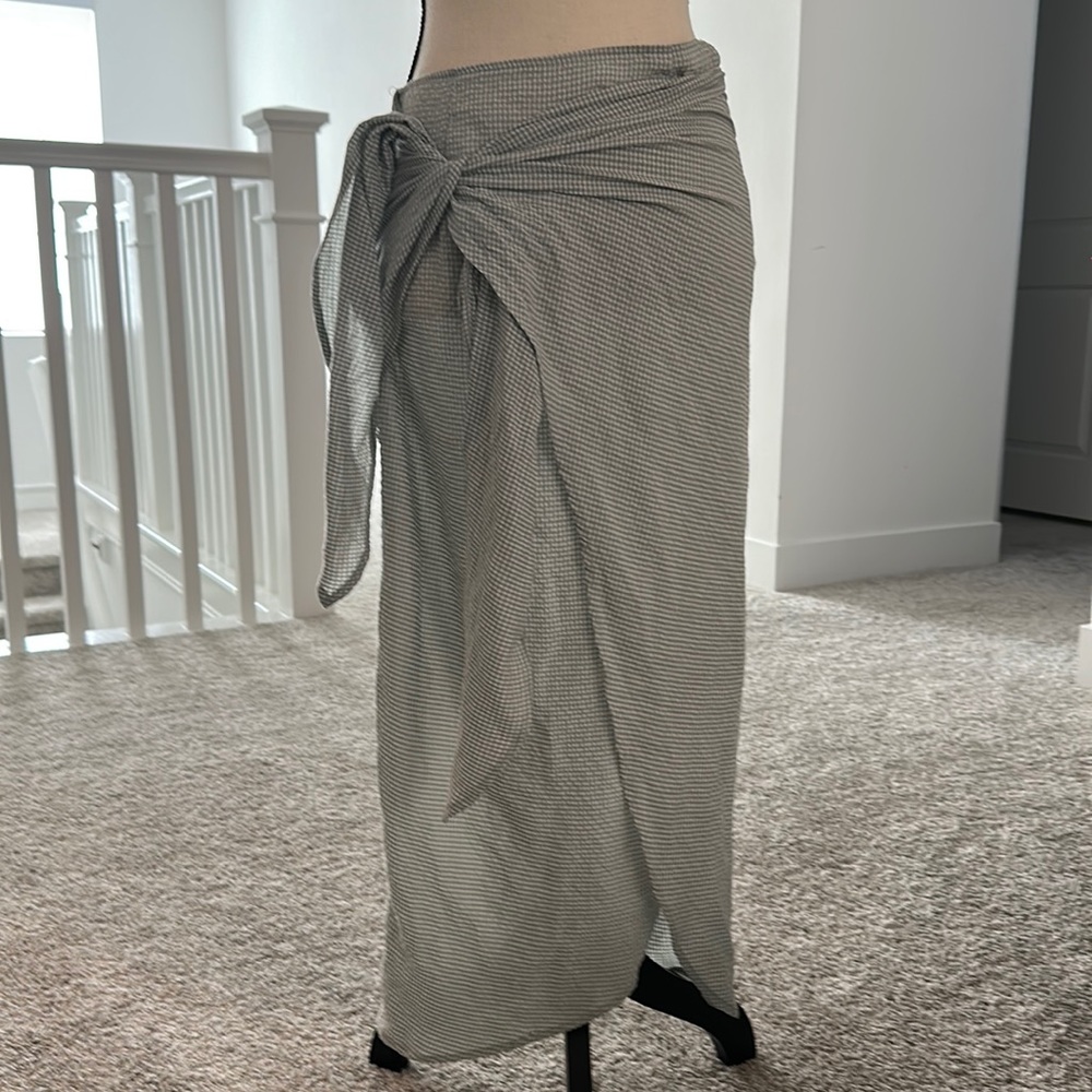 Miou muse skirt. Brand new with tags. Size small